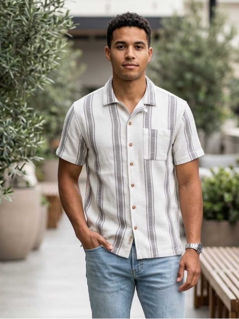 Sovereign Code "Tour" Striped Short Sleeve Shirt - Men's Medium